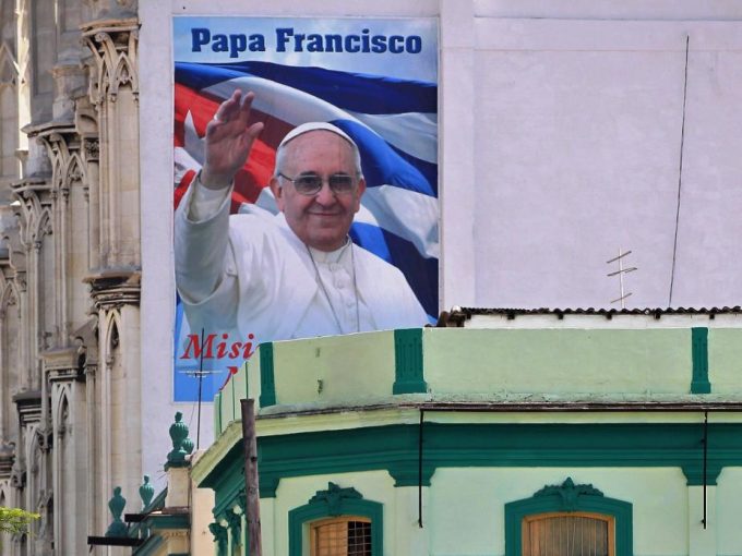 Papa pede orações para viagem a Cuba e EUA