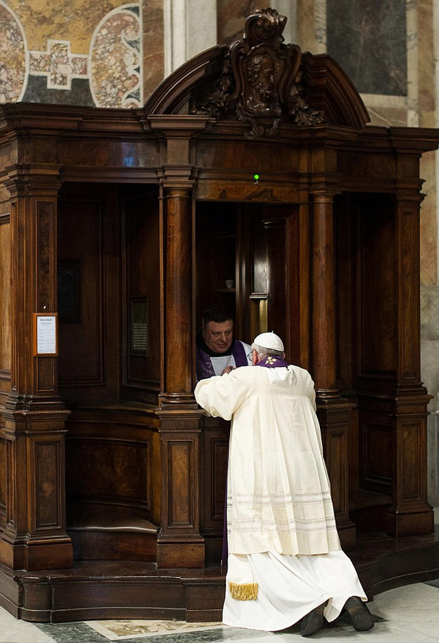 Papa Francisco – Confessando