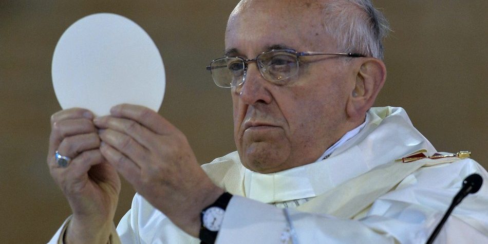 Papa Francisco e a Eucaristi