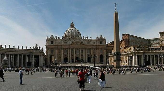 Vaticano_WikipediaTurismoFotoCC-BY-SA-3_0_281015