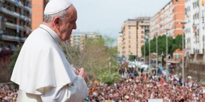 FranciscoRezando_LOsservatoreRomano_161215