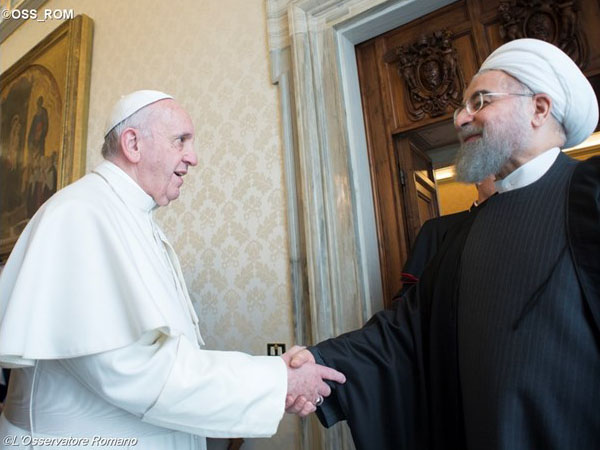 papa-francisco-recebe-presidente-do-ira-hassan-rouhani