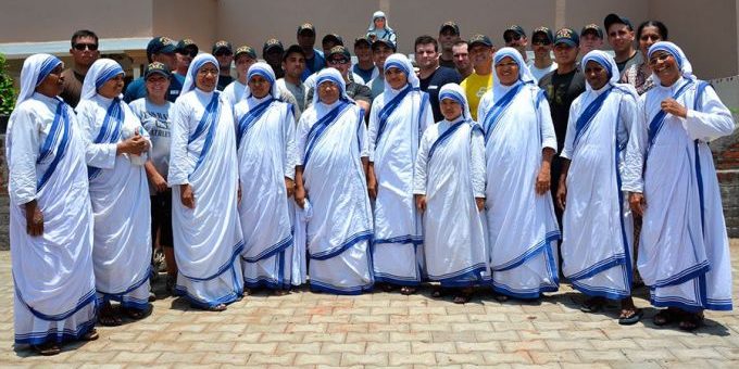 MisionerasCaridad_FlickrUSConsulateChennaiCC-BY-ND-2.0_070316