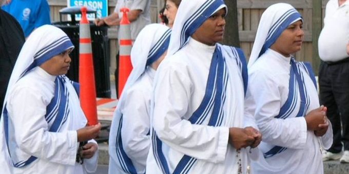 MisionerasCaridad_WikipediaDominioPublico_040316