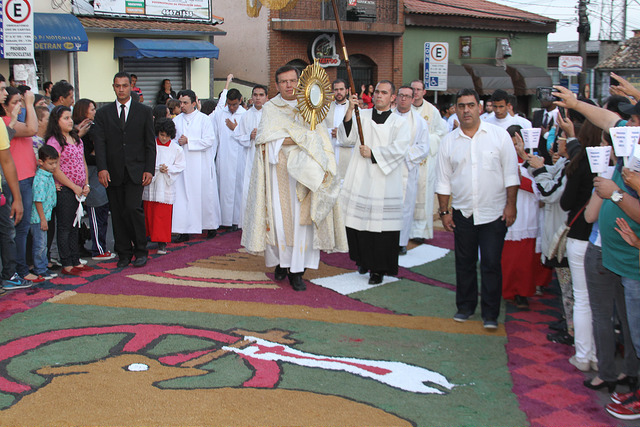 18426033970_ca65c4ef94_z