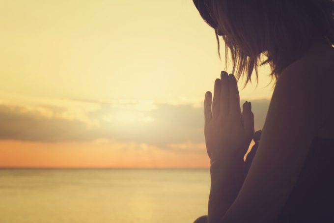 pray