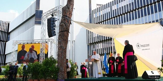 Papa aos fujncionarios PMA