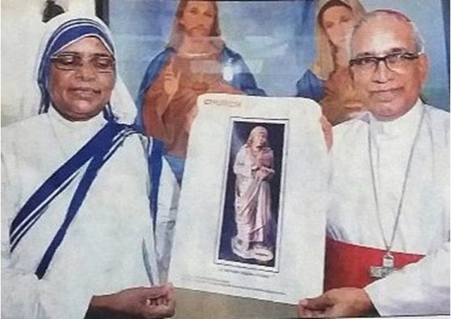 Estátua de Madre Teresa