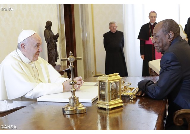 Papa e presidente do Guiné