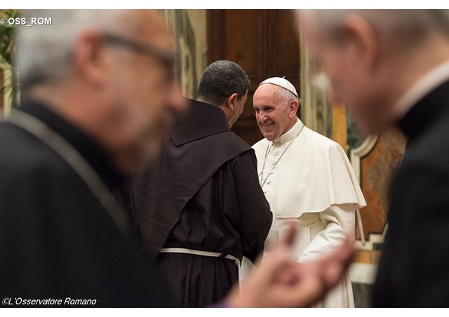 Papa e Franciscanos
