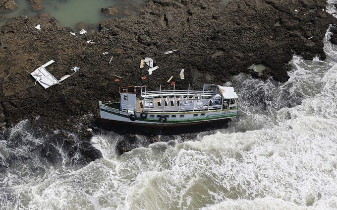 Naufragio_tragedia_mar_grande_foto_marina_silva_correio