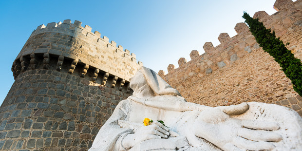 web-saint-teresa-of-avila-sta001-shutterstock_447909502