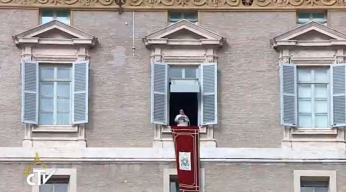 PapaFranciscoAngelus_Youtube_12112017