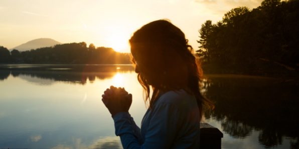 woman-praying-profile