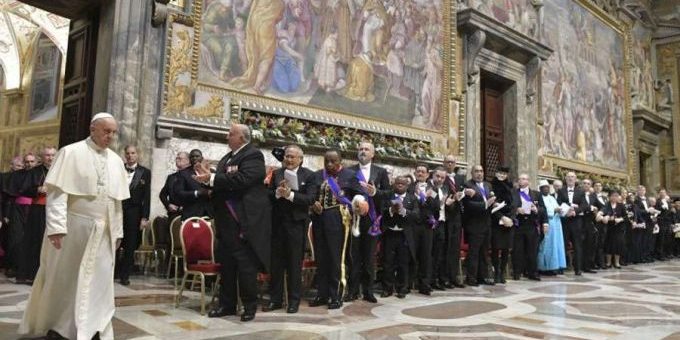 DiscursoCuerpoDiplomatico_VaticanMedia_08012018