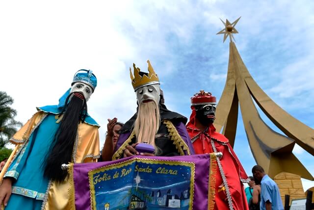Folia_de_Reis