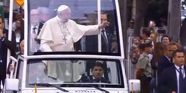 papa-papamovel-Chile_reproducao-Reuters
