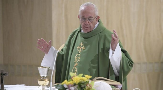 PapaFranciscoMisaSantaMarta_VaticanMedia_01022018