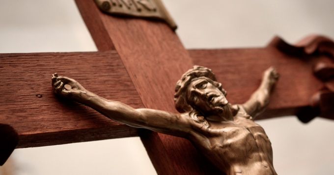 CrucificadoCanciones_DominioPublico_Pixabay_010415