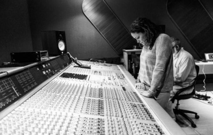 Ziza-Produção-1200x762_c