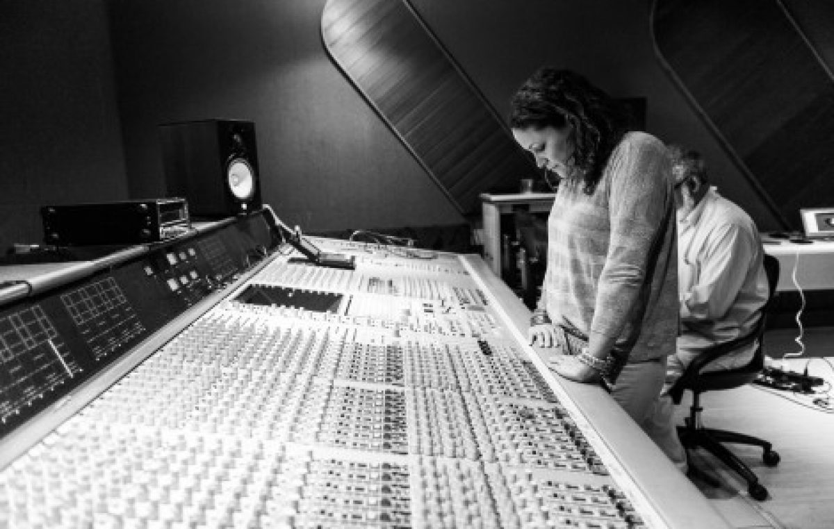 Ziza-Produção-1200x762_c