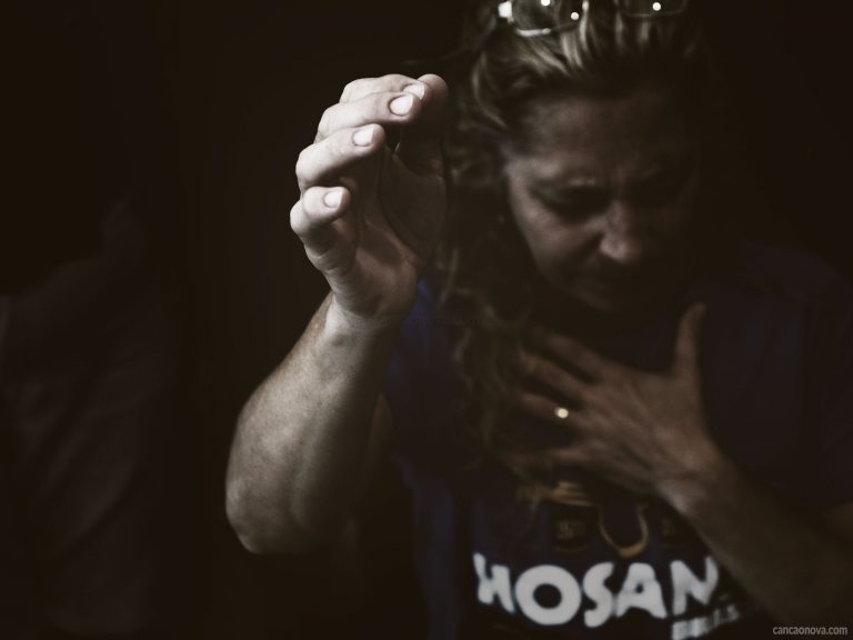 formacao_1600x1200-significado-da-expressao-meu-senhor-e-meu-deus-768×576