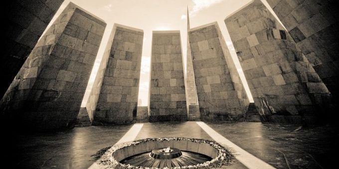 MonumentoGenocidioArmenio_ZdouneCC-BY-2.0_Flickr_230415