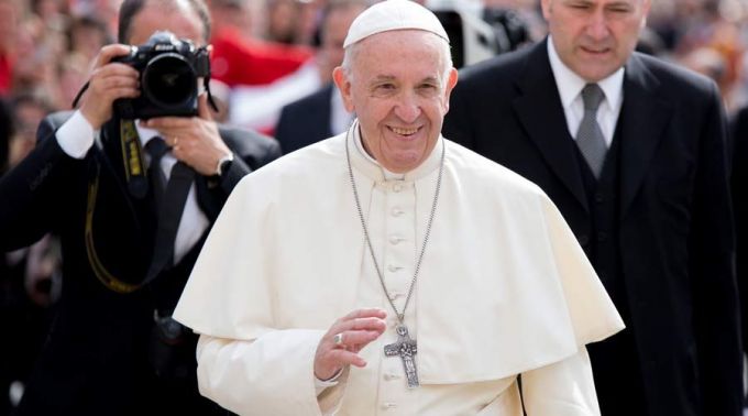 PapaDecretos21may18 (1)
