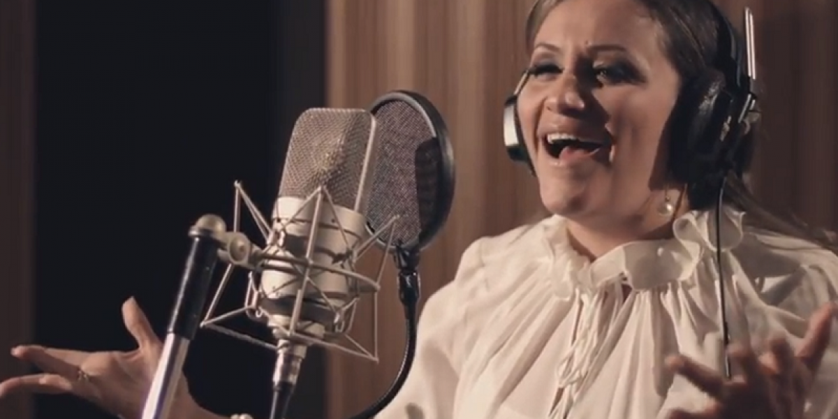 Ziza-Hino-JMJ-1200x762_c