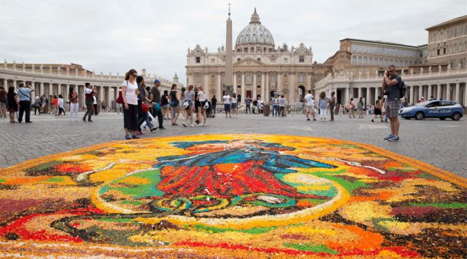 AlfombrasFLoralesVaticano_DanielIbanezACI_29062018
