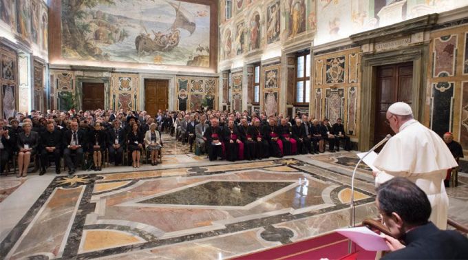 PapaFranciscoAsambleaAcademiaVida_VaticanMedia_25062018