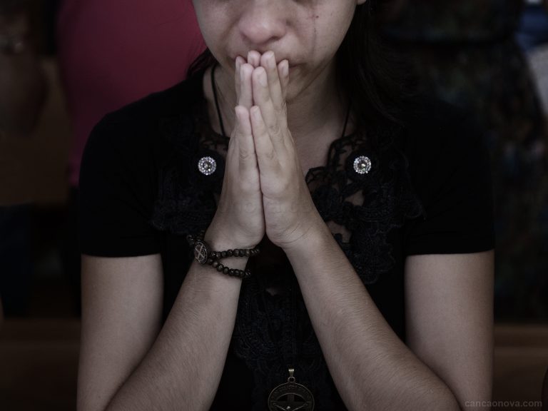 formacao_a-virtude-da-fortaleza-exige-decisao-coragem-generosidade-e-constancia-768×576