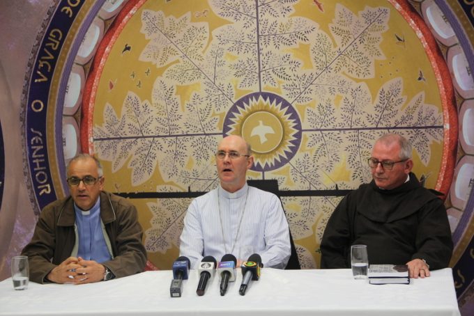 Coletiva de Imprensa