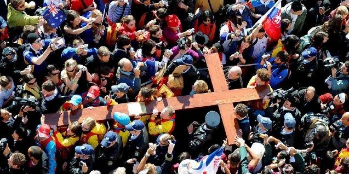 JMJ-Papa-e1531477841741-1200x762_c