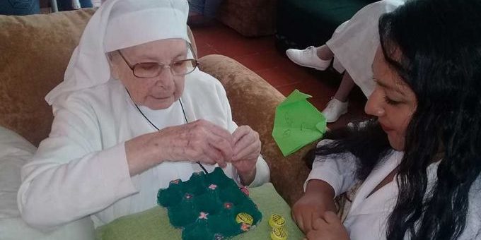 Hermana-Emma-Siervas-de-la-Santisima-Trinidad-y-de-los-Pobres-080818