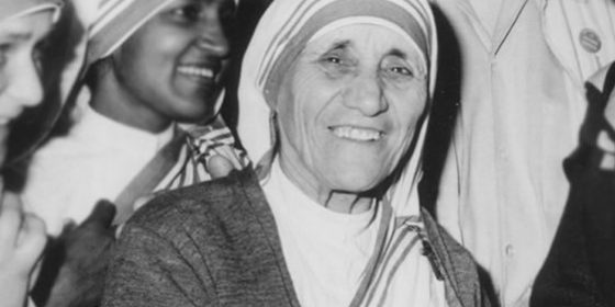 MadreTeresaDeCalcuta_WikipediaNoble36CC0_1.0__260815-e1535720396804