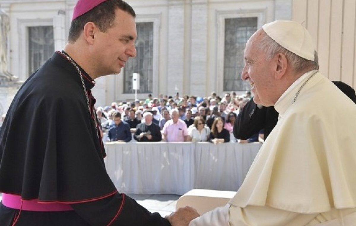 bisponovo-Papa2-1200x762_c