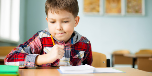 web3-child-homework-difficult-de-kddesignphoto-i-shutterstock