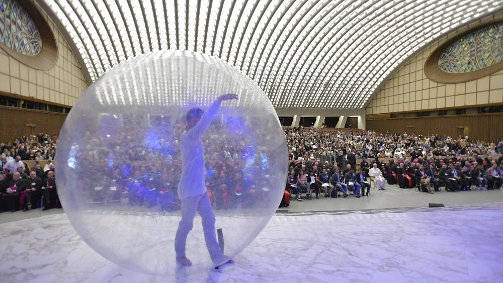 cq5dam.thumbnail.cropped.1000.563