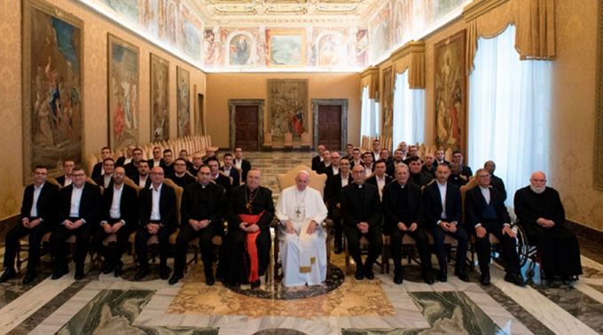 PapaFranciscoSeminaristasItalia_VaticanMedia_25112018