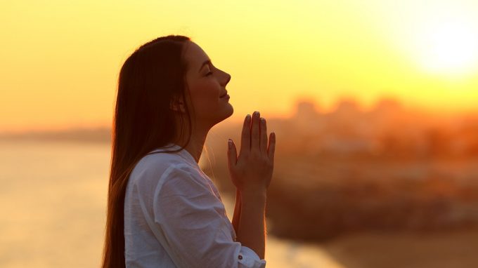 pray