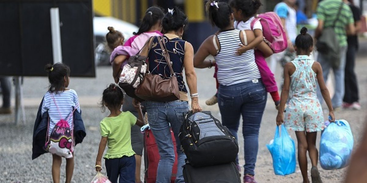 Venezuelanos2-1200x762_c