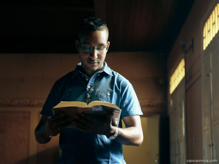 formacao_a-libertacao-pela-palavra-de-deus-768×576