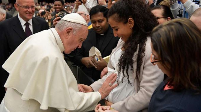 PapaFranciscoAG_VaticanMedia_25022019