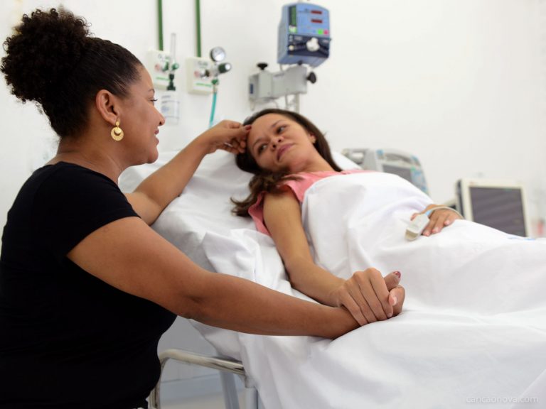 formacao_por-que-visitar-os-enfermos-e-uma-pratica-de-misericordia-1-768×576