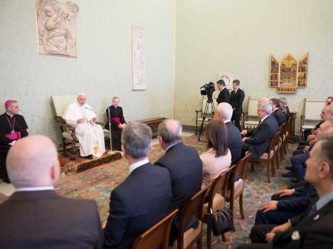 audiencia-papa-medicos-pediatras-Italia-FotoVaticanMedia