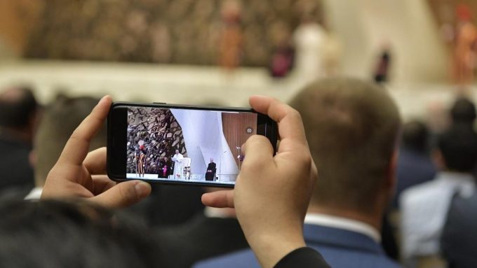 cq5dam.thumbnail.cropped.1000.563