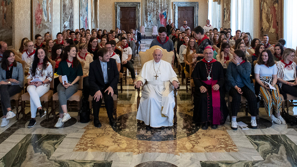 Papa e Jovens