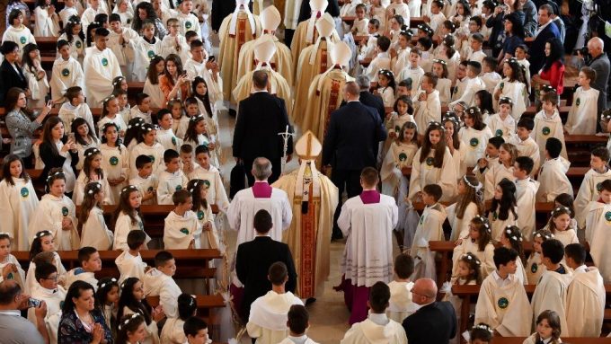 Primeira comunhão com o Papa