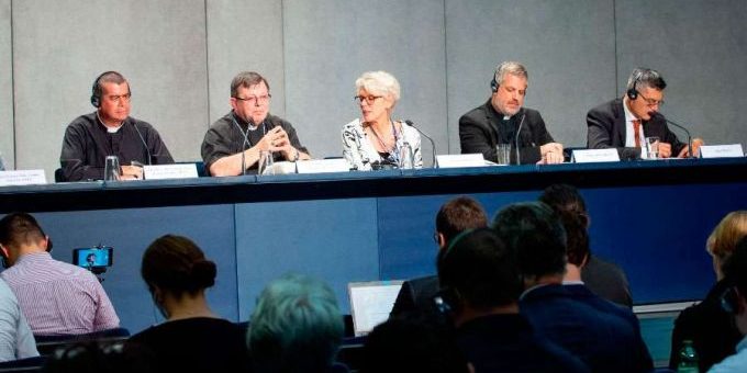 Sinodo-Obispos-Briefing-Daniel-Ibanez-ACI-10102019